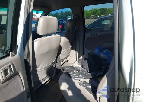 2002 Toyota Tacoma Base V6 z USA, uszkodzony, nr VIN 5TEHN72N42Z044608